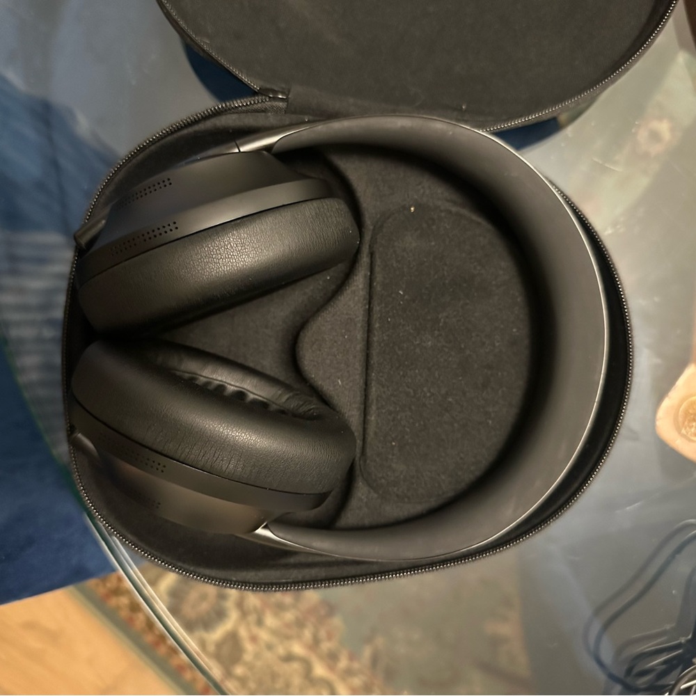 Bose Headphones 700 Noise cancelling Bluetooth Headphones